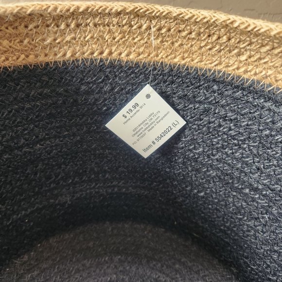 NWT woven basket - Picture 3 of 5